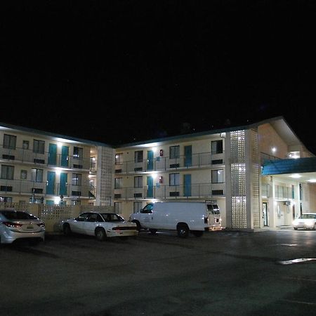 Bama Inn Хантсвилл Экстерьер фото