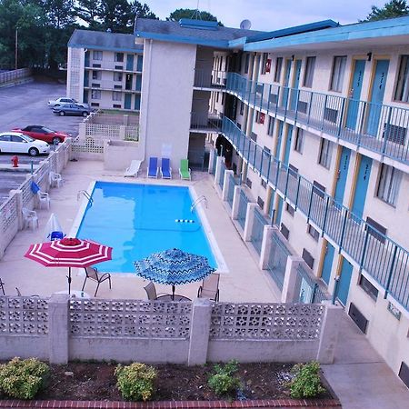 Bama Inn Хантсвилл Экстерьер фото